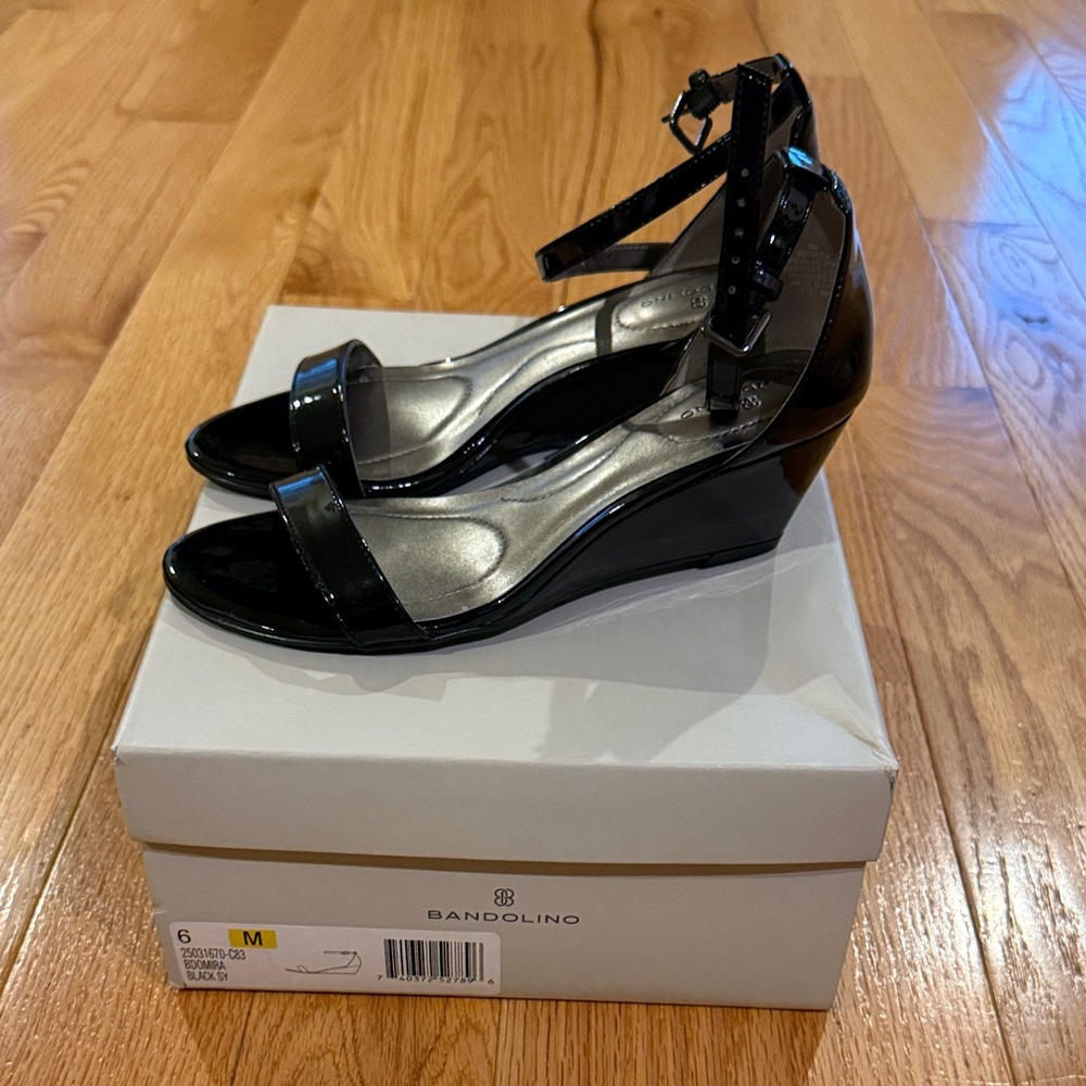 Bandolino Glossy Black Wedge Heels